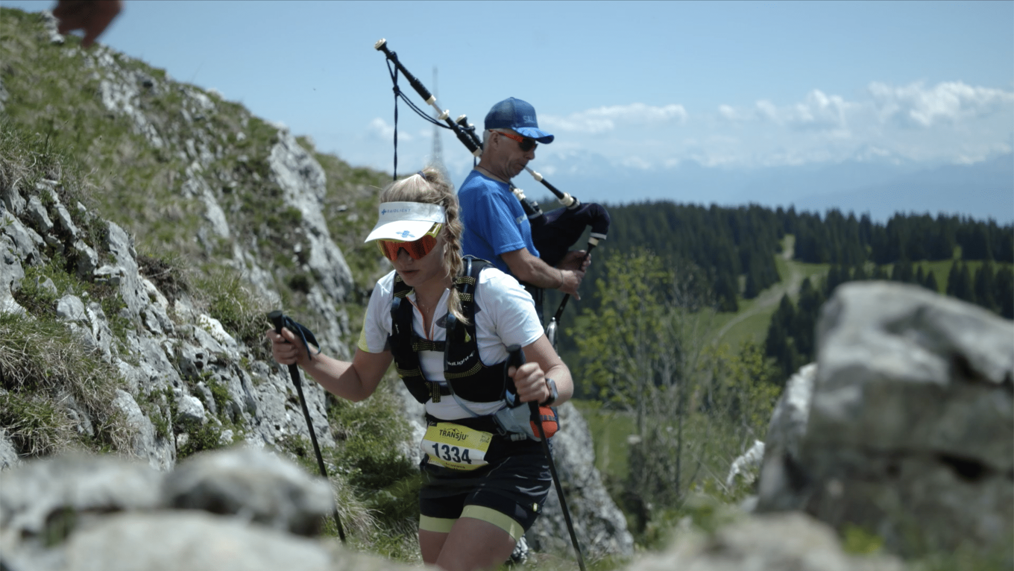 Animation cornemuse au sommet de la Dôle Transju' Trails