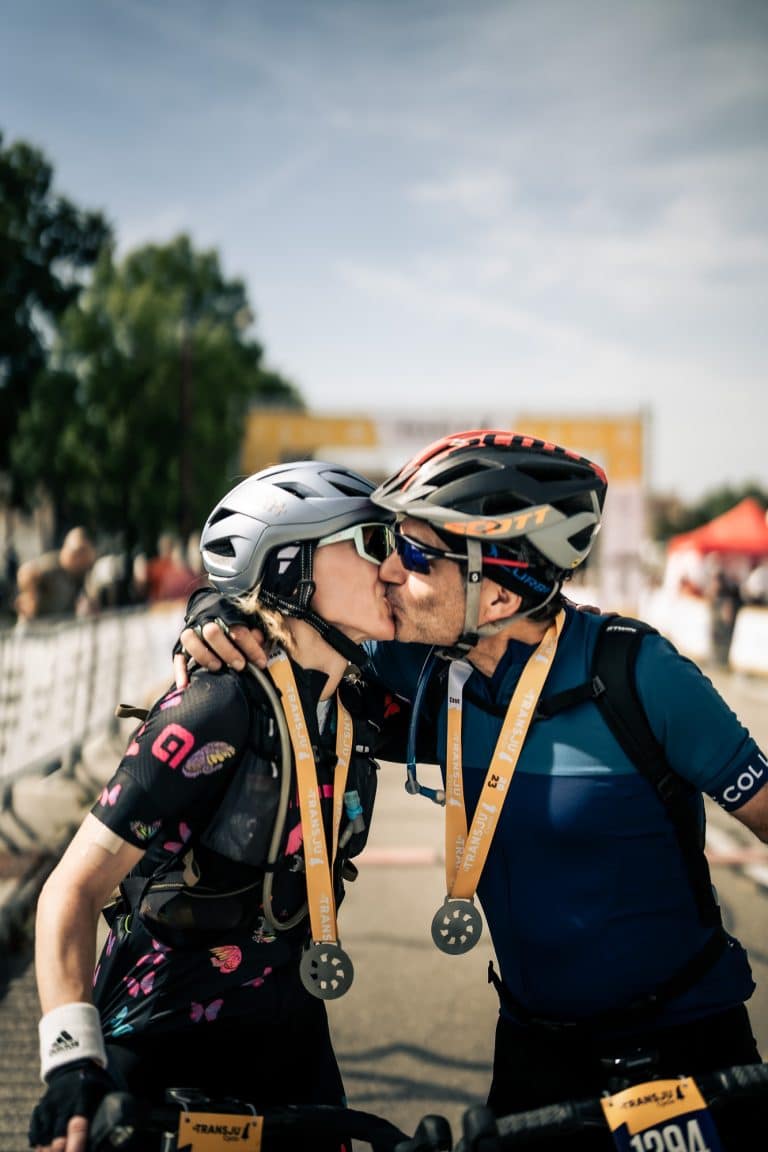 Transju&#039;Cyclo a kiss at the finish line